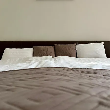 Bed & Breakfast Marot 3*